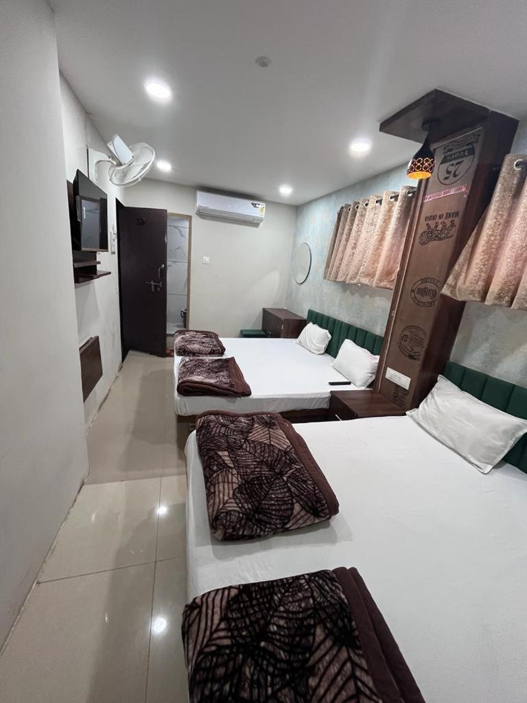 Green Leaf Hotel Ujjain Luaran gambar