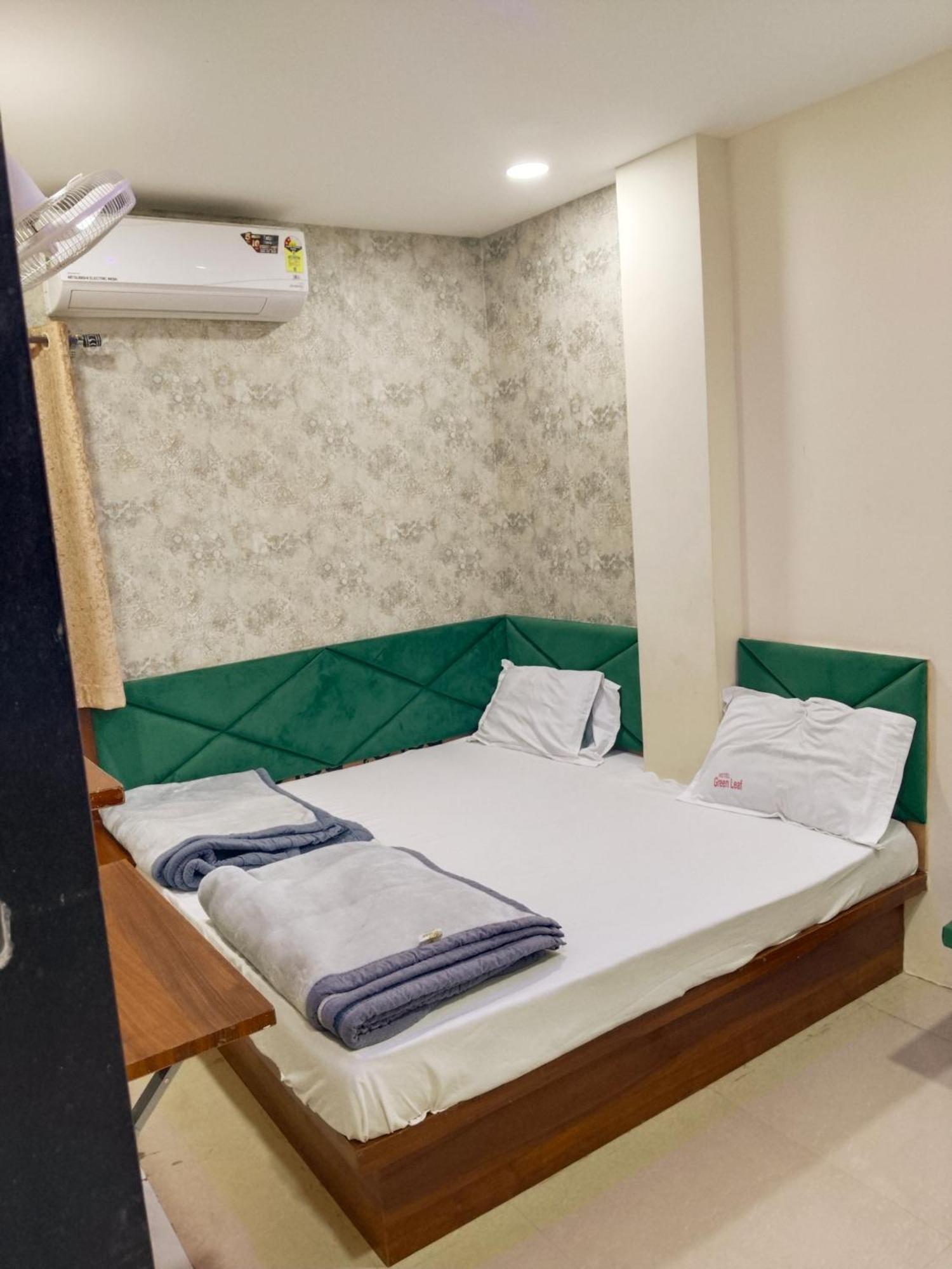 Green Leaf Hotel Ujjain Luaran gambar